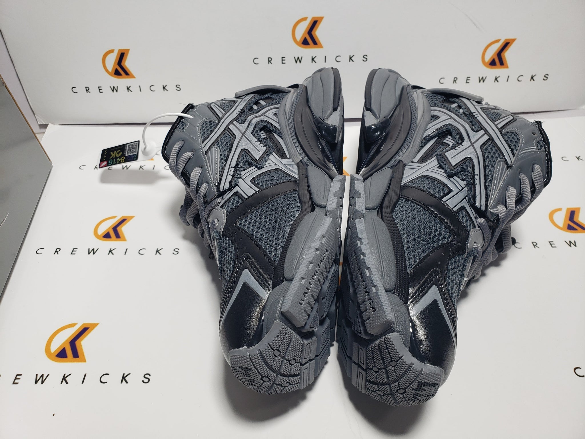 BALENCI Runner All Black Gray